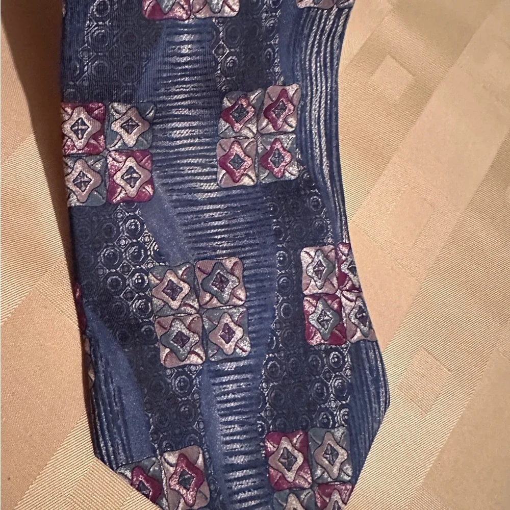 Multi colored Patterned‎ All Silk Tie by Specially Collection